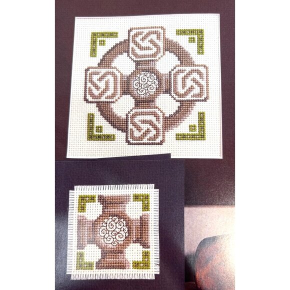 Celtic Cross Stitch Book By Anne Orr & Lesley Clarke - Picture 3 of 4